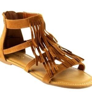 🌞Bamboo faux leather tassel gladiator sandals Size 6.5